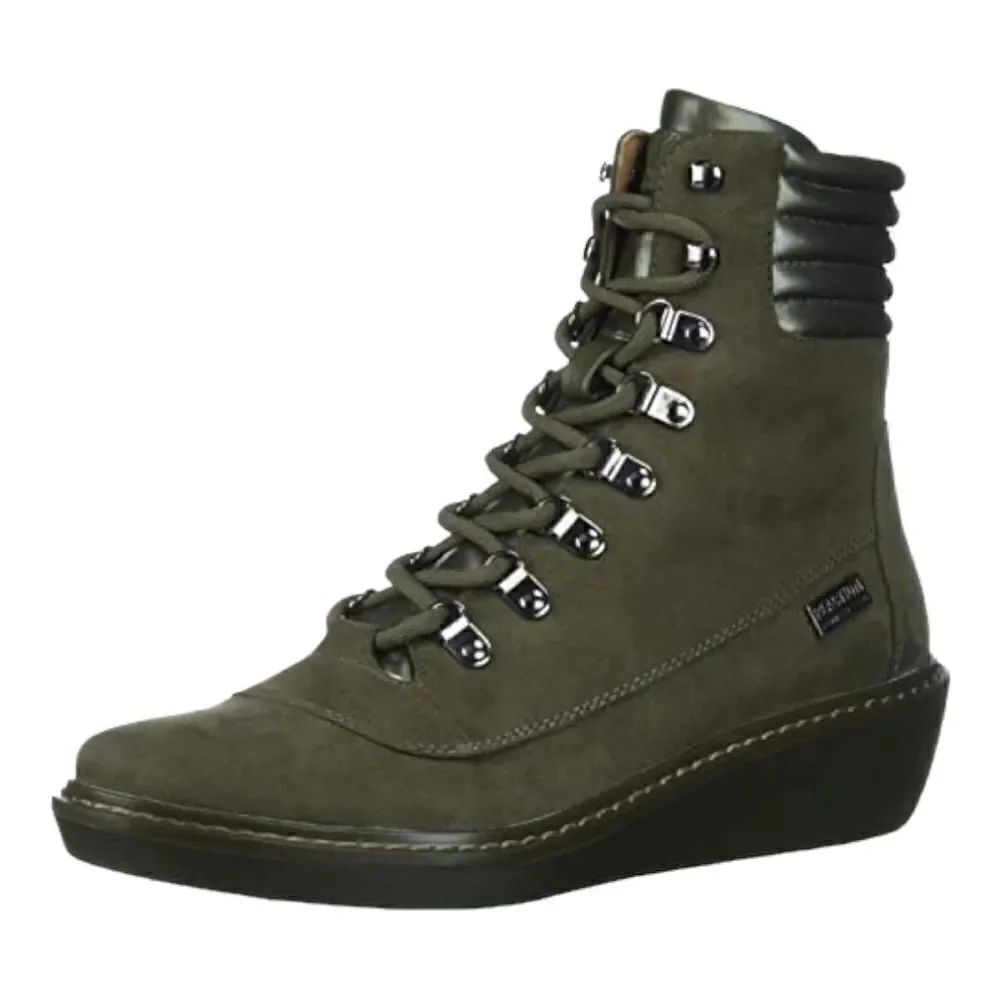 KENNETH COLE REACTION Women’s Rhyme Hiker Sneakers in the Size 9-1/2”